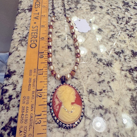 Peach Cameo Necklace & Earring Set with Champagne Pearls & Faceted Crystals - Picture 8 of 8